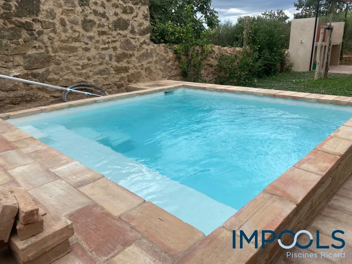 Light pool built by Impools